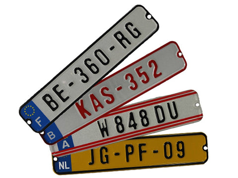 Personalised license plate kit